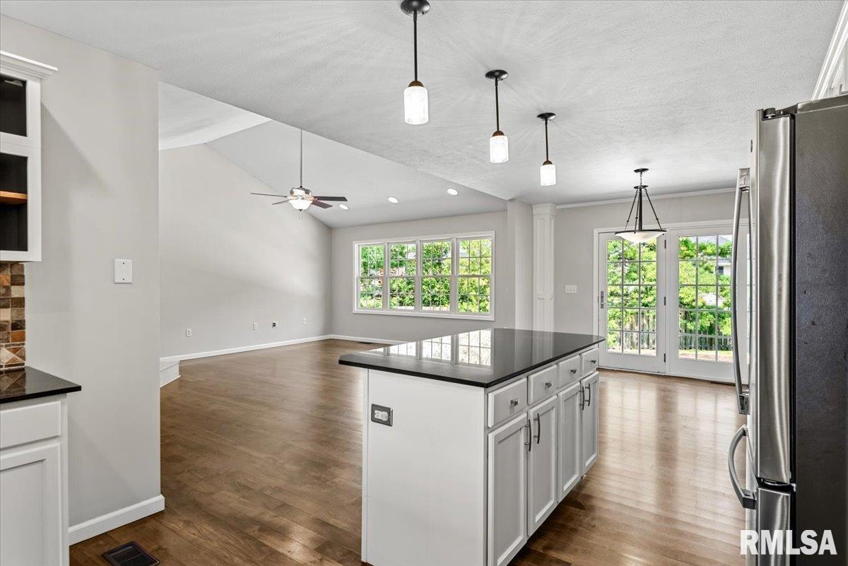 209 HUNTINGTON Road
