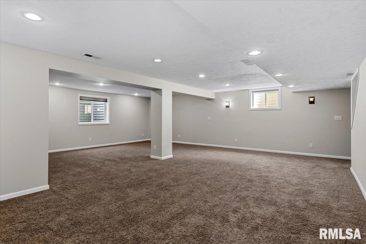 209 HUNTINGTON Road