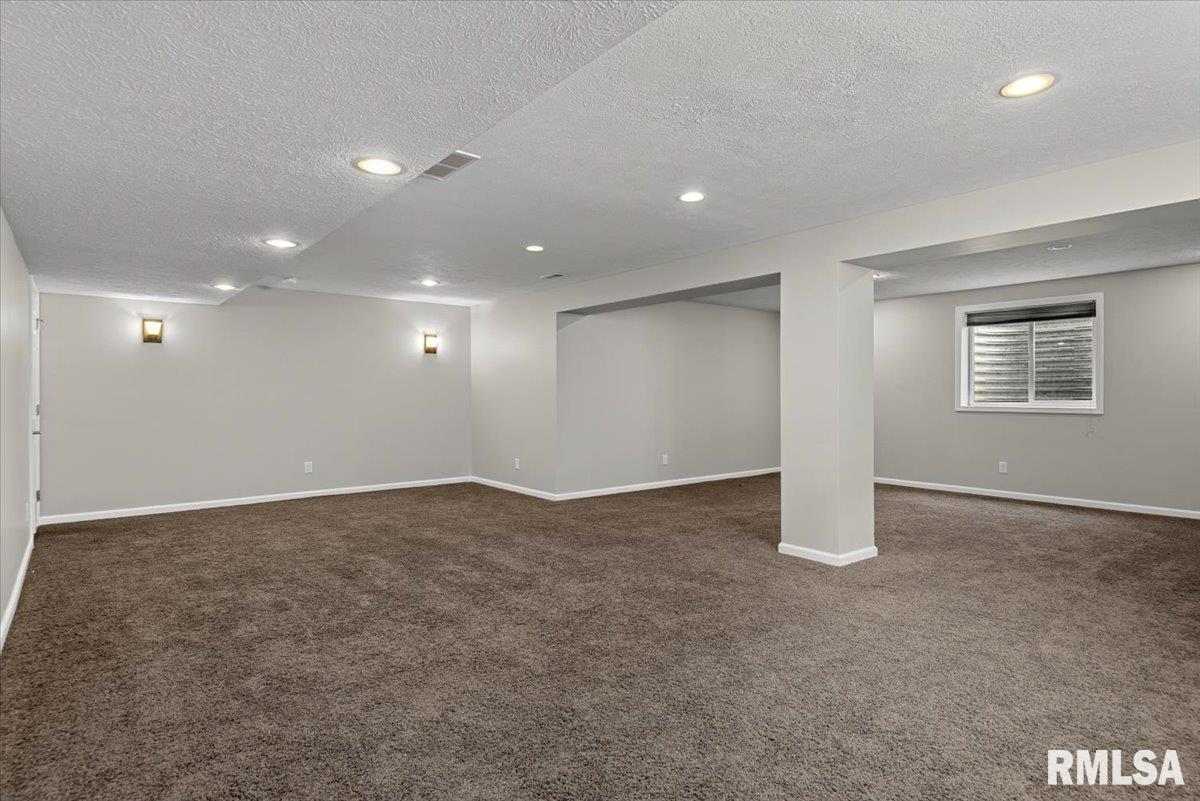209 HUNTINGTON Road