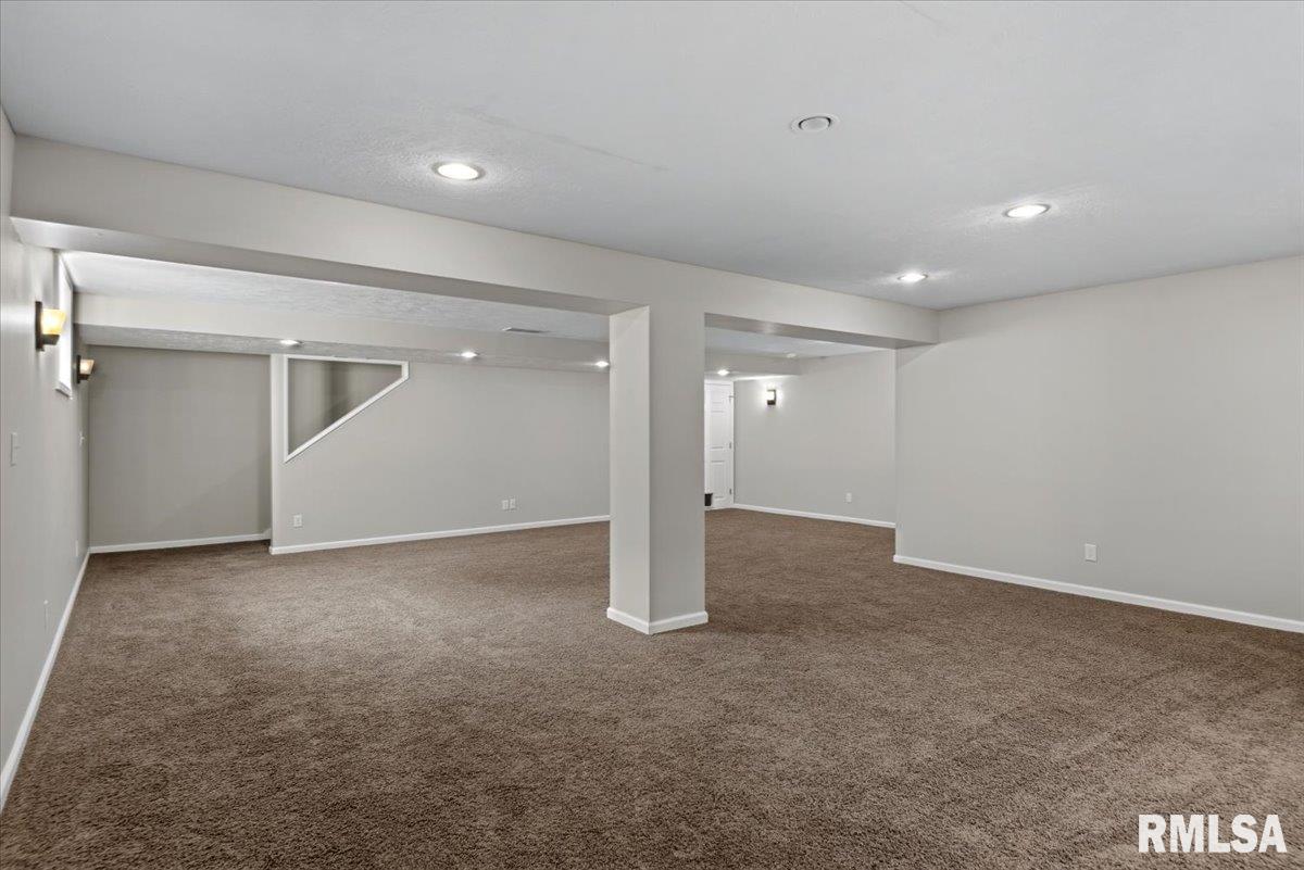 209 HUNTINGTON Road