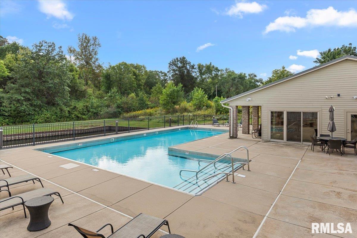 302 Harbor Point Place