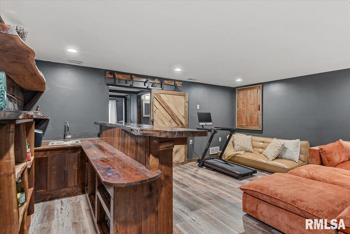 302 Harbor Point Place