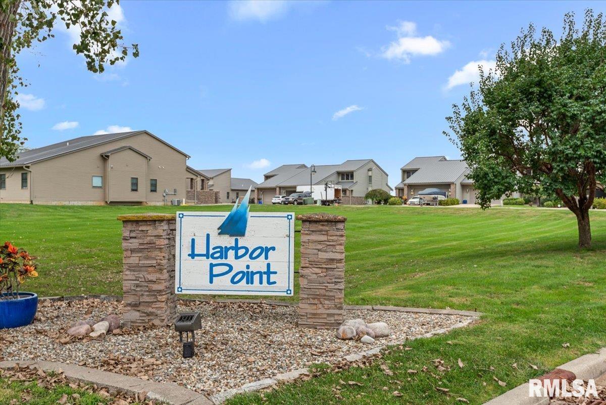 302 Harbor Point Place