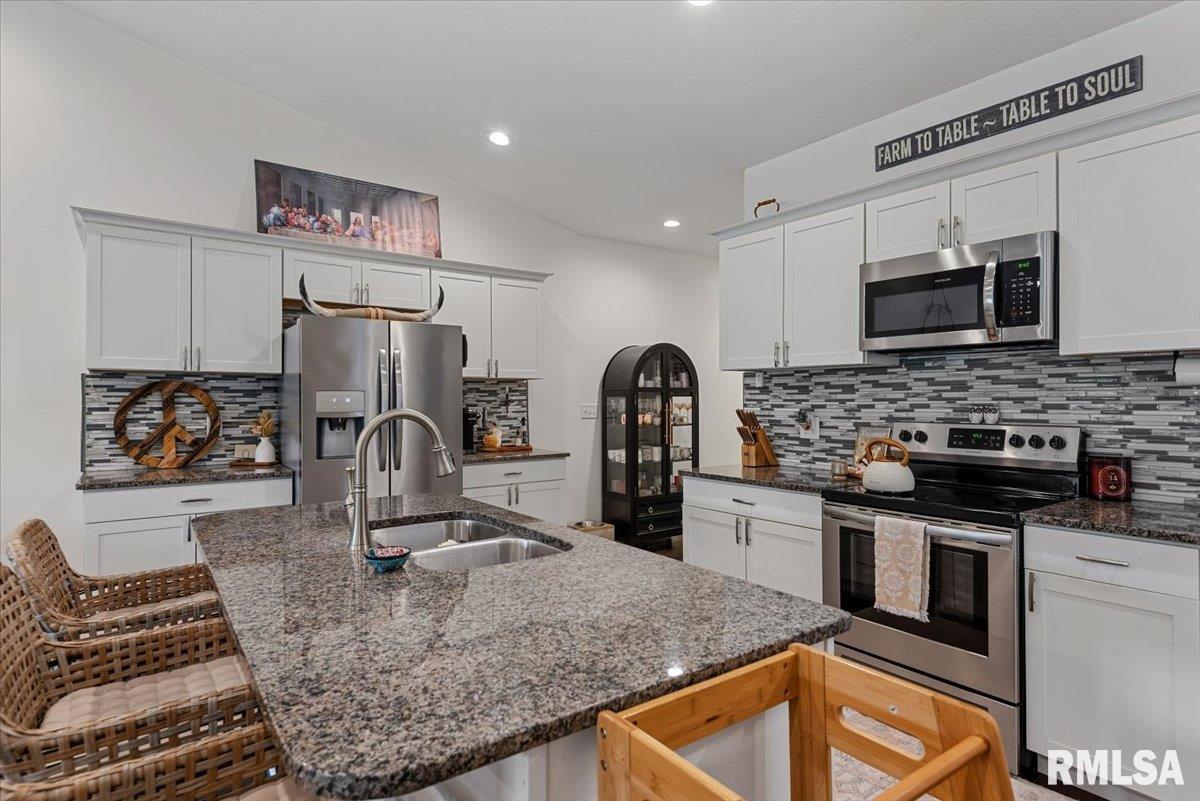 302 Harbor Point Place