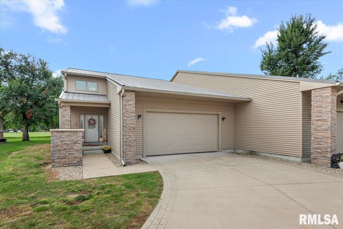 302 Harbor Point Place