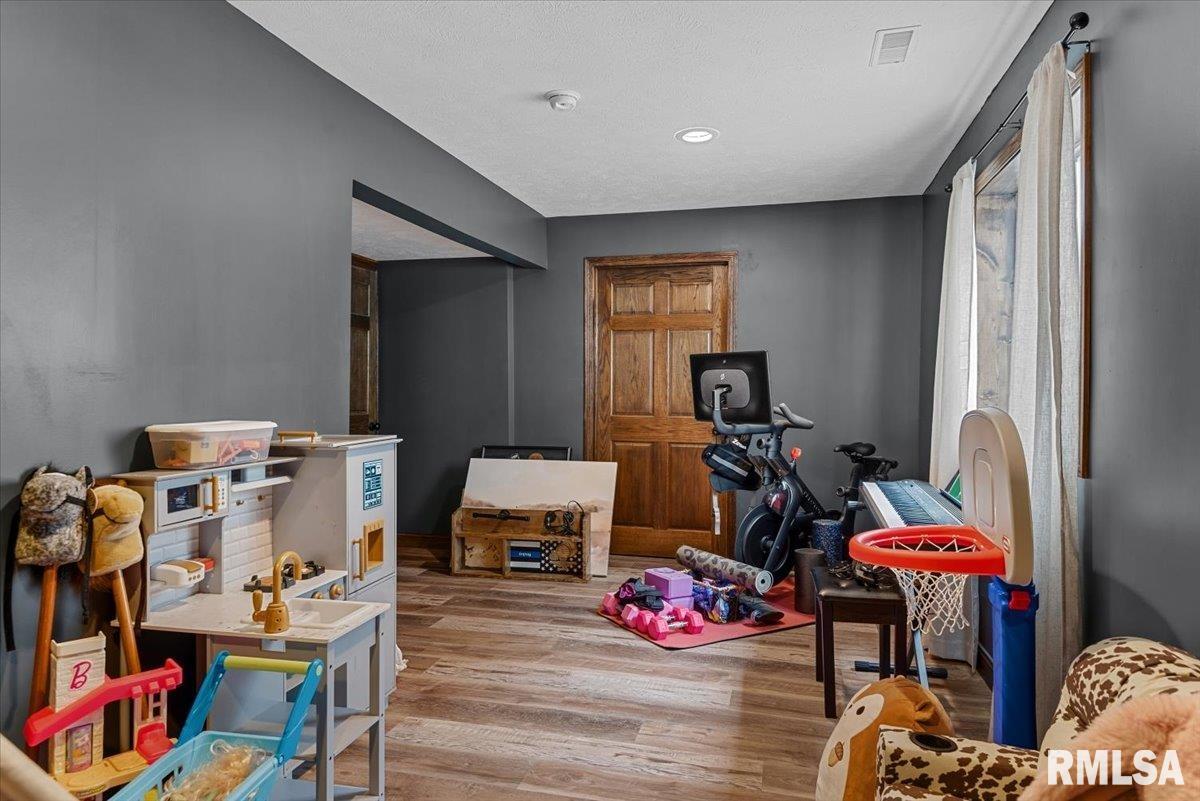 302 Harbor Point Place