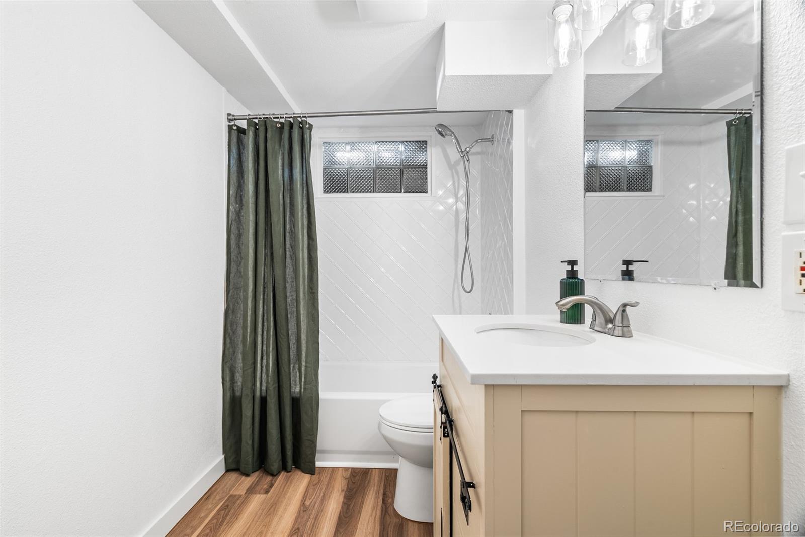 2680 Roosevelt Avenue