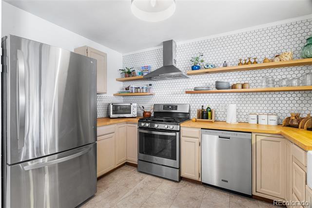 2680 Roosevelt Avenue