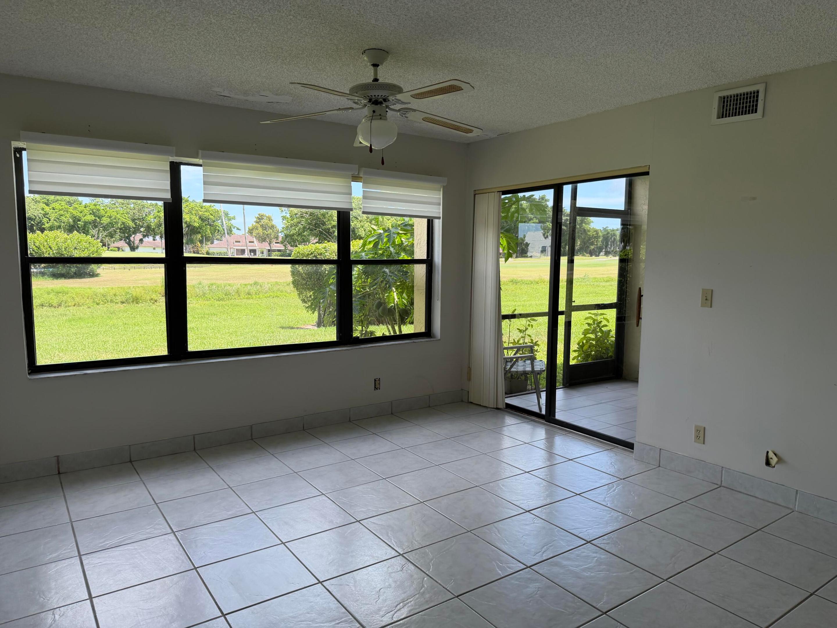 4692 Lucerne Lakes Boulevard E 106