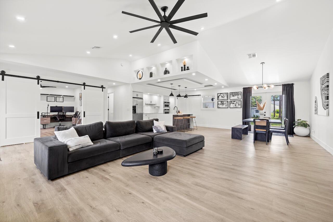 14566 Temple Boulevard