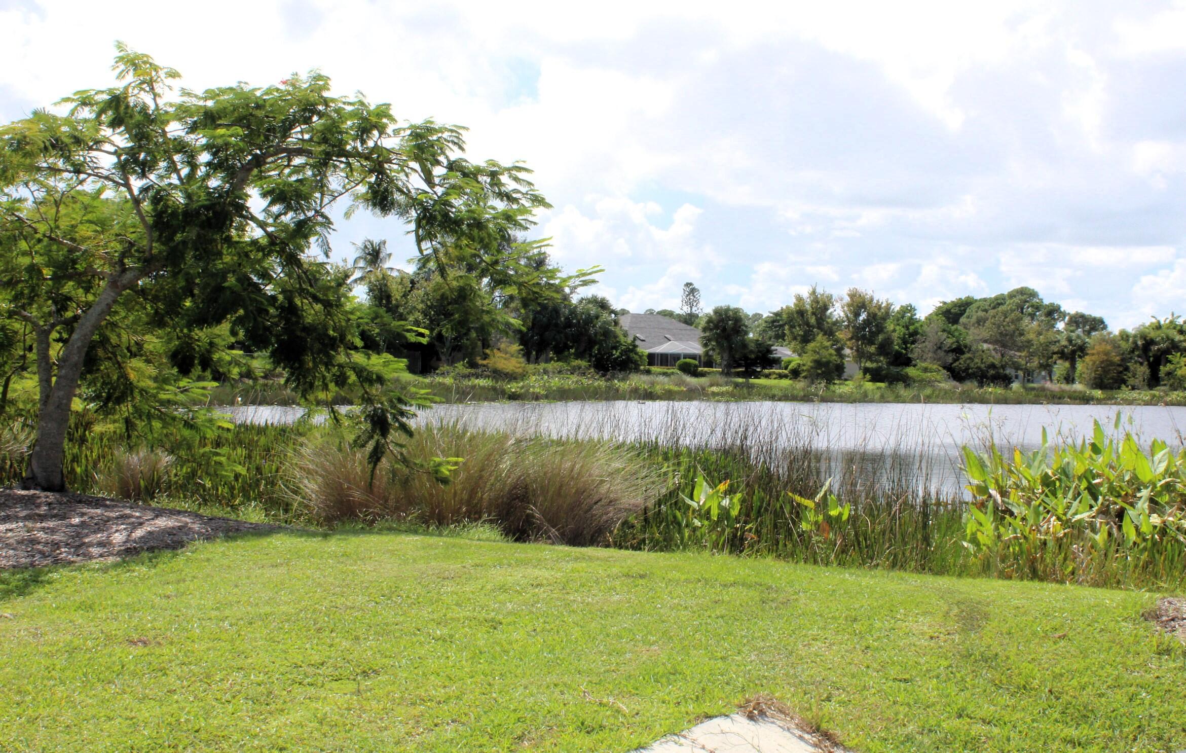 2241 SE Leithgow Street