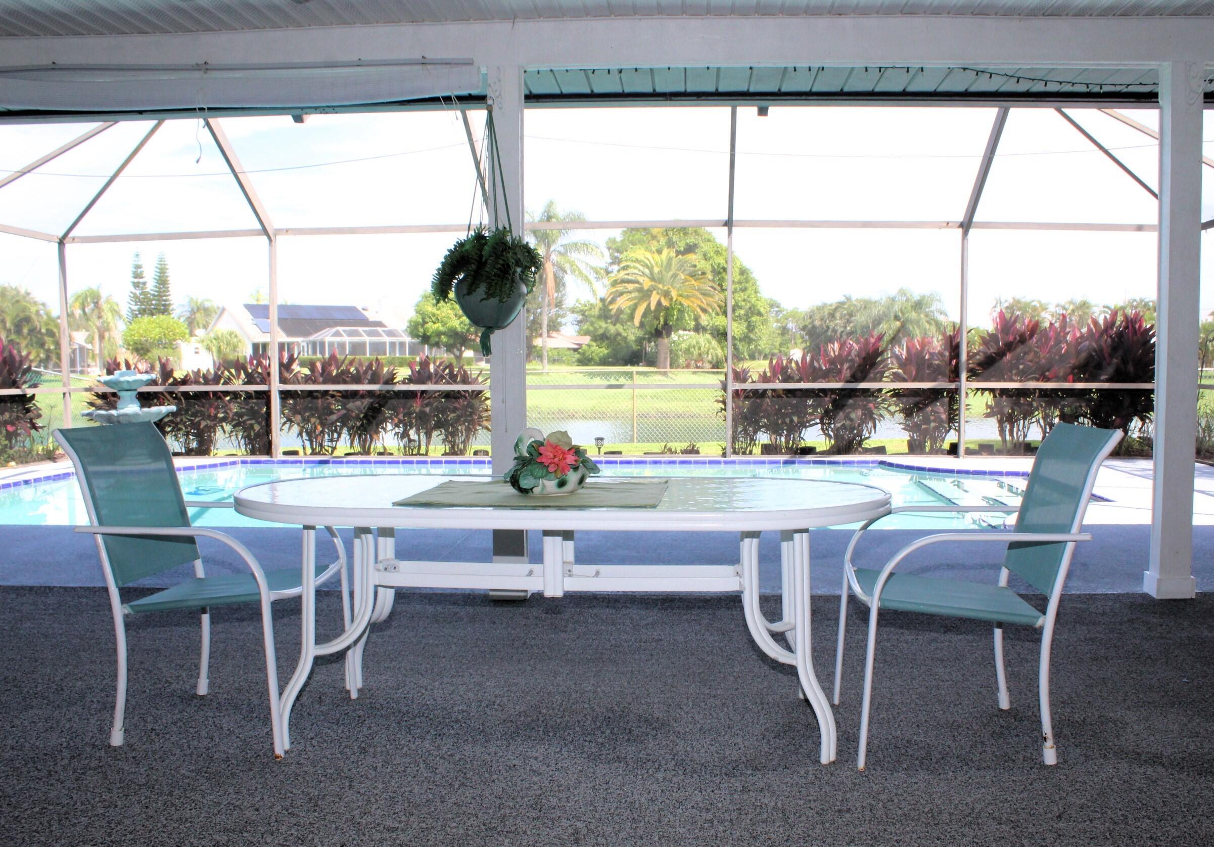 2241 SE Leithgow Street