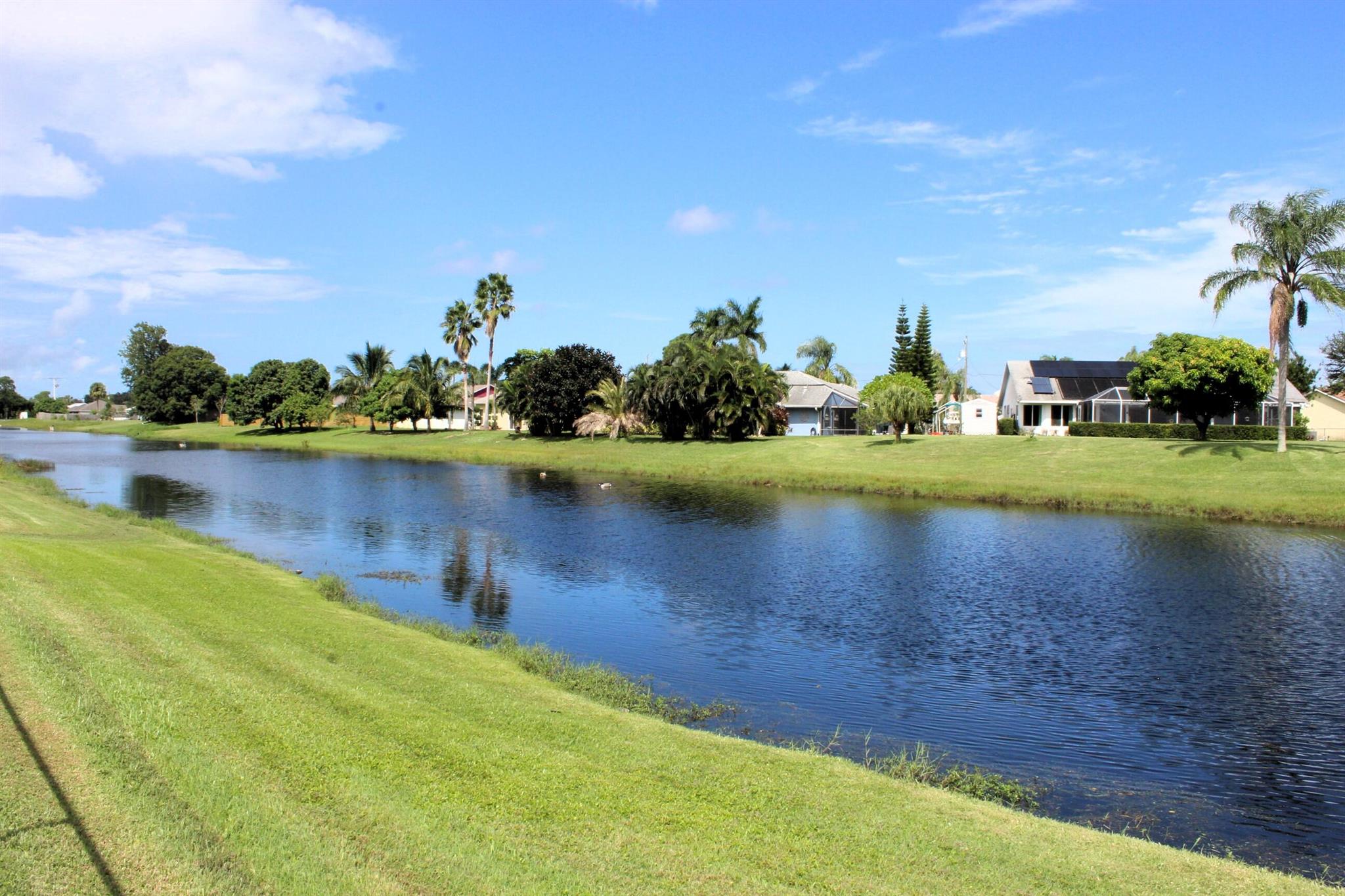 2241 SE Leithgow Street