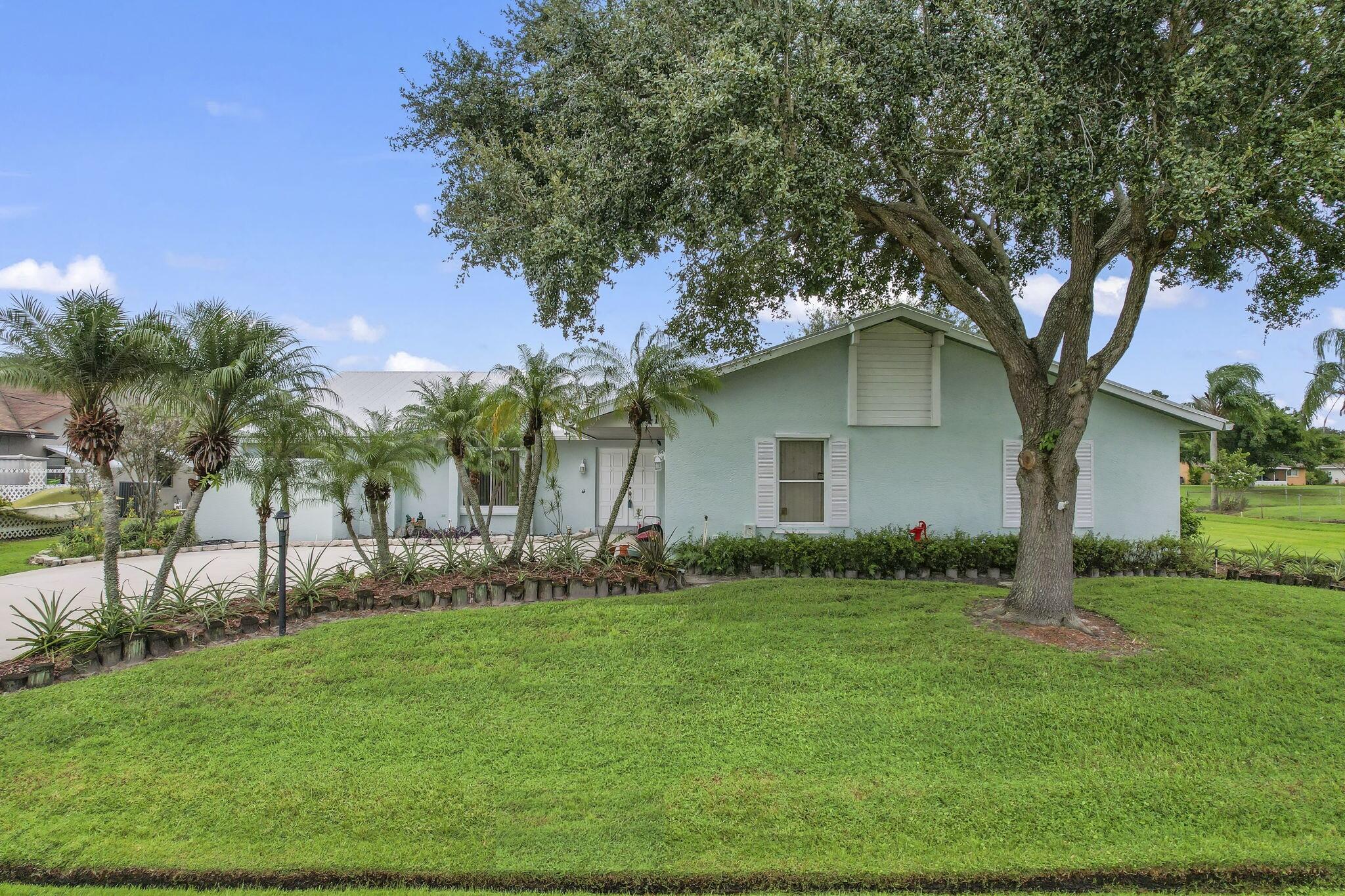 2241 SE Leithgow Street