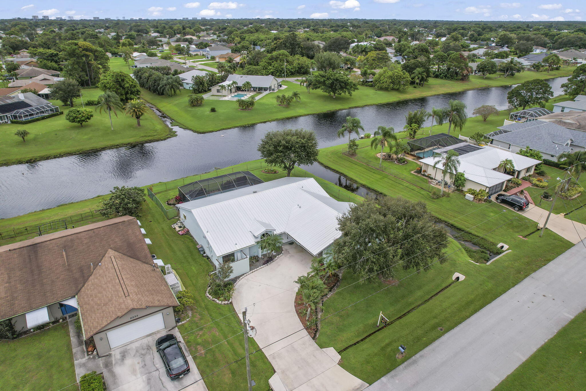 2241 SE Leithgow Street