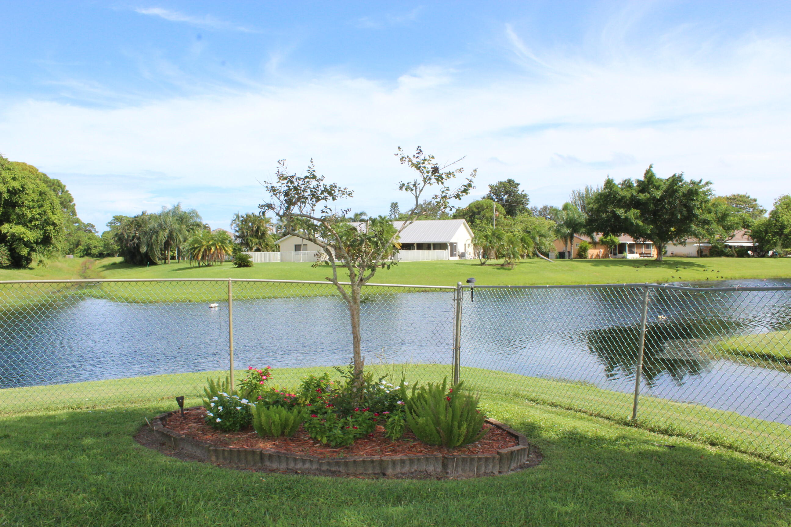 2241 SE Leithgow Street