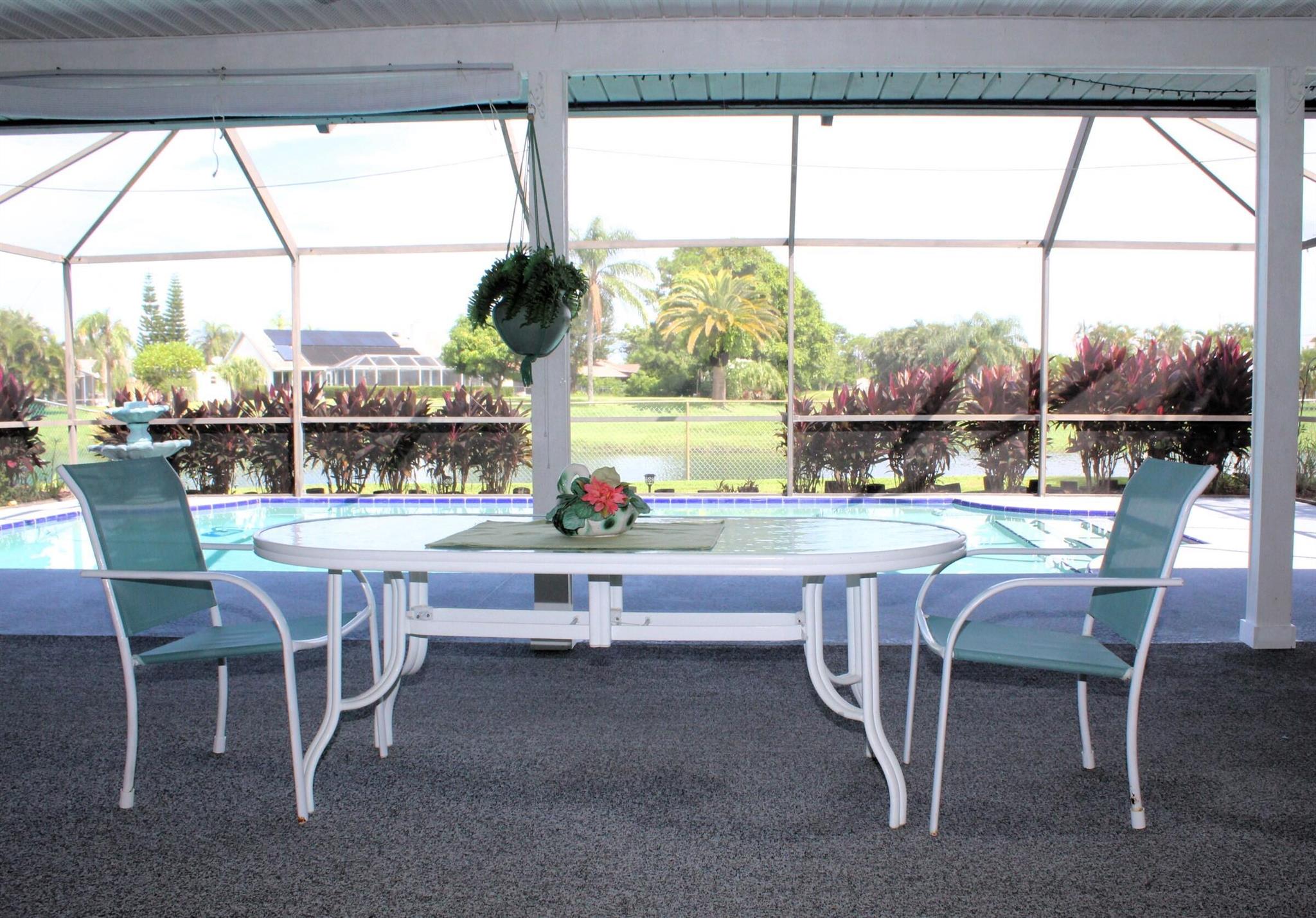 2241 SE Leithgow Street