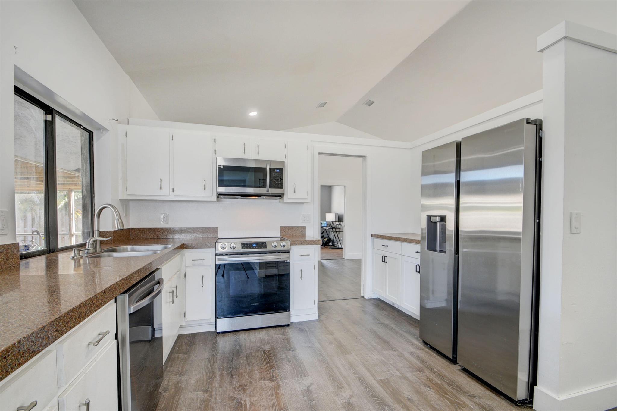 8235 Whitewood Cove E