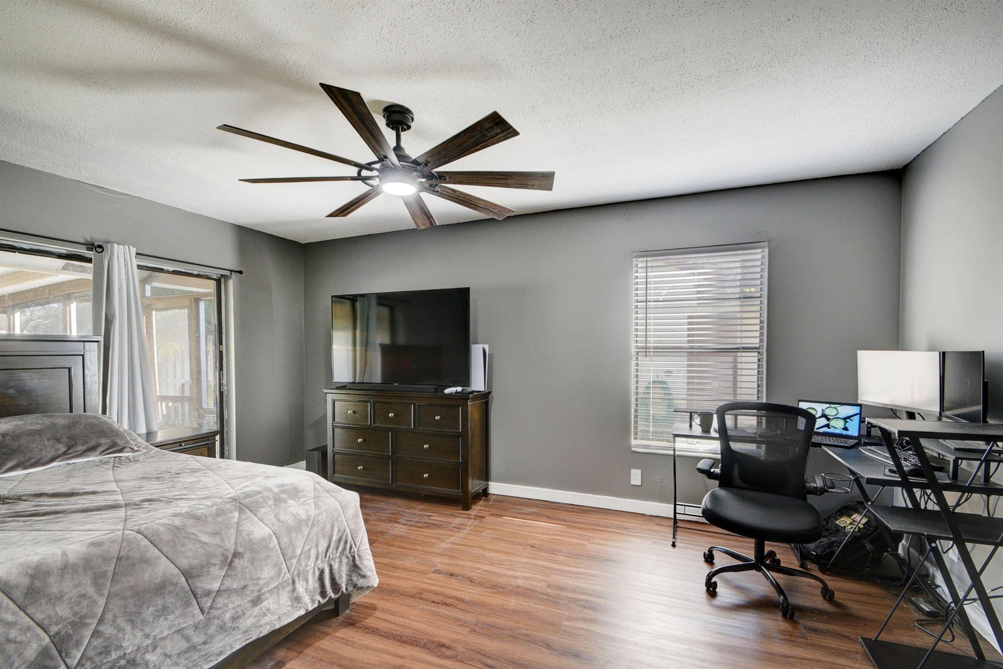 8235 Whitewood Cove E