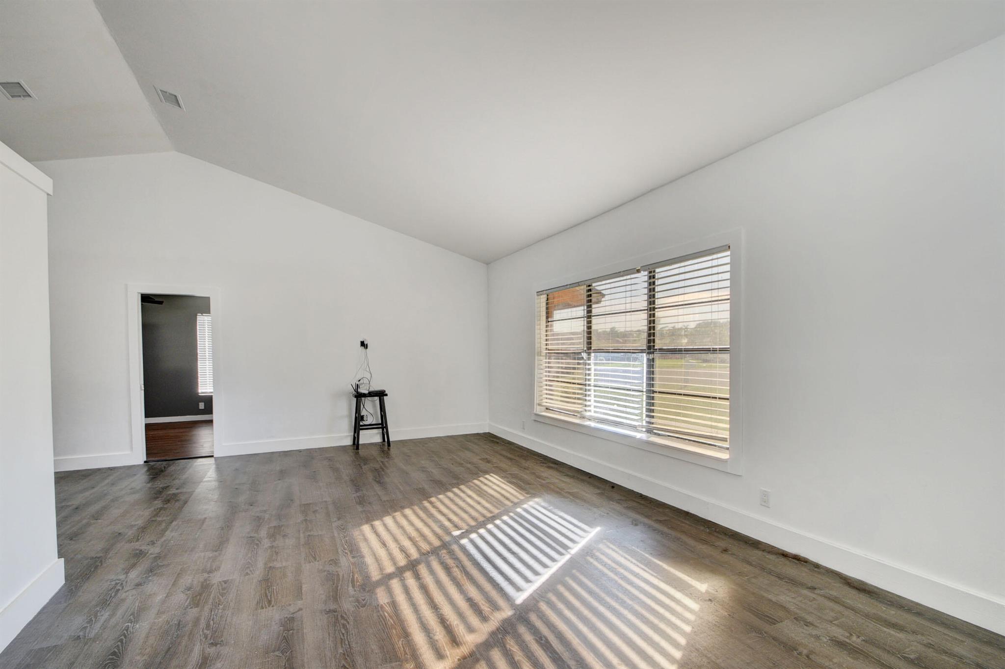 8235 Whitewood Cove E