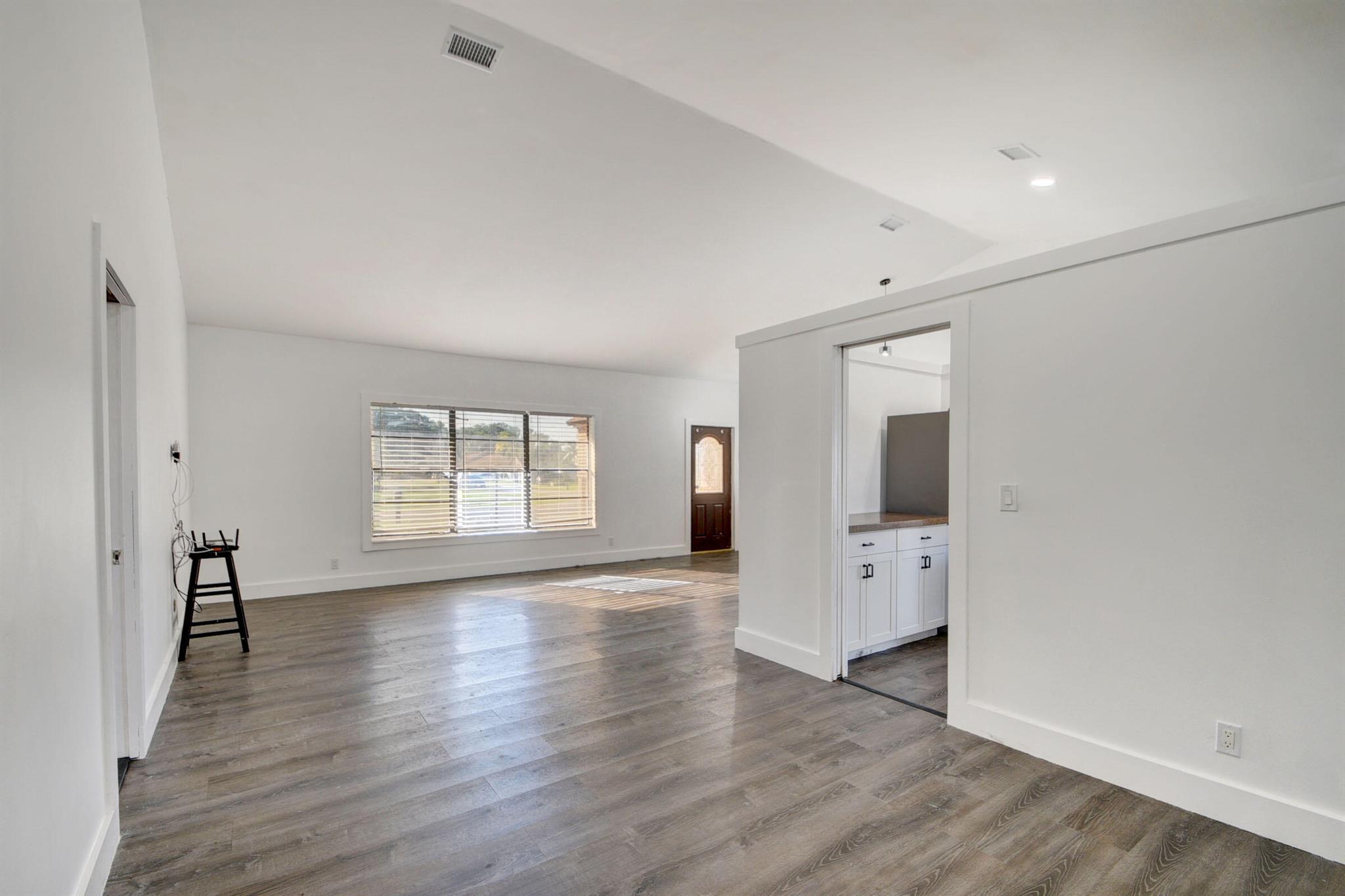 8235 Whitewood Cove E