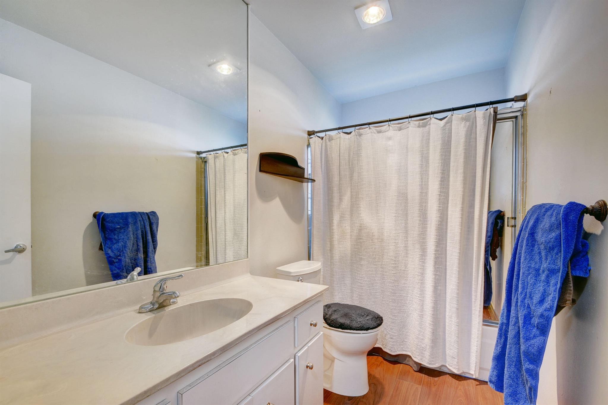 8235 Whitewood Cove E