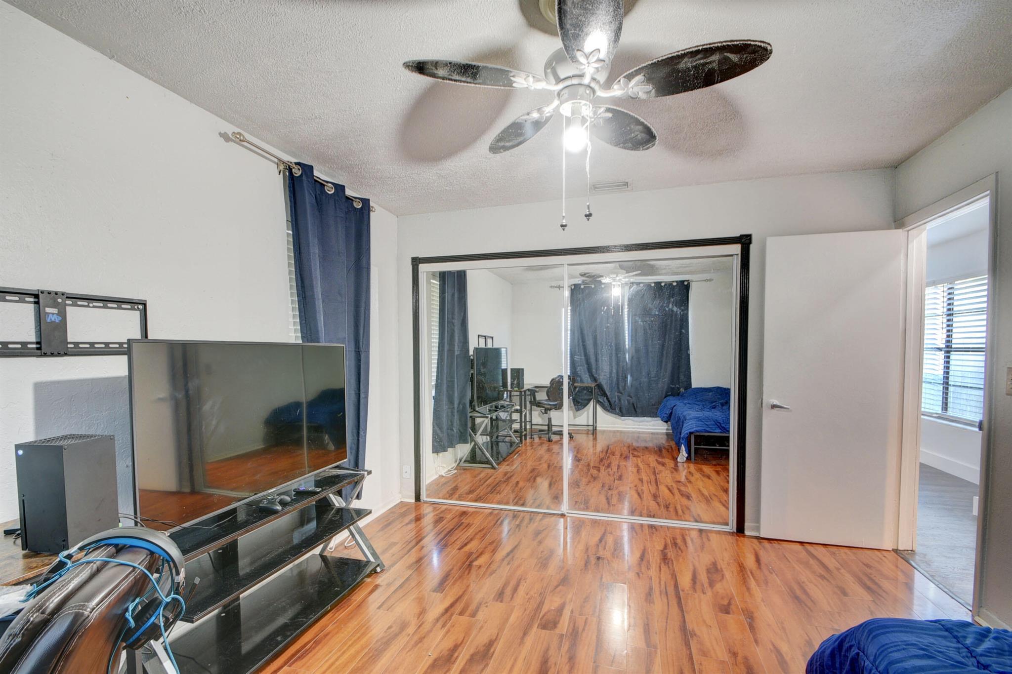 8235 Whitewood Cove E