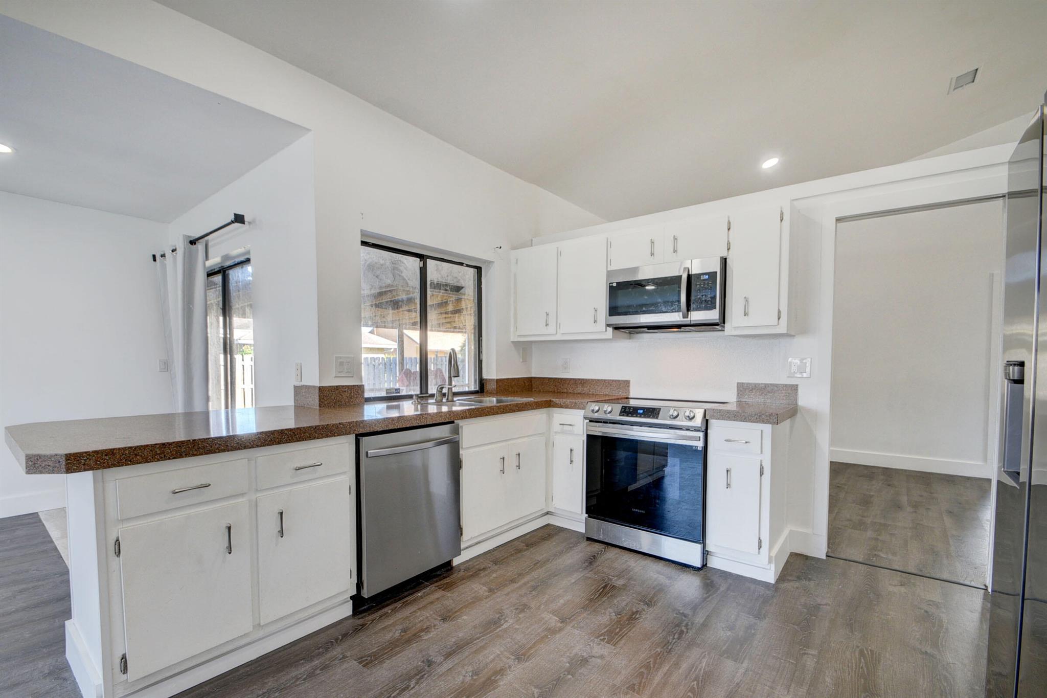 8235 Whitewood Cove E