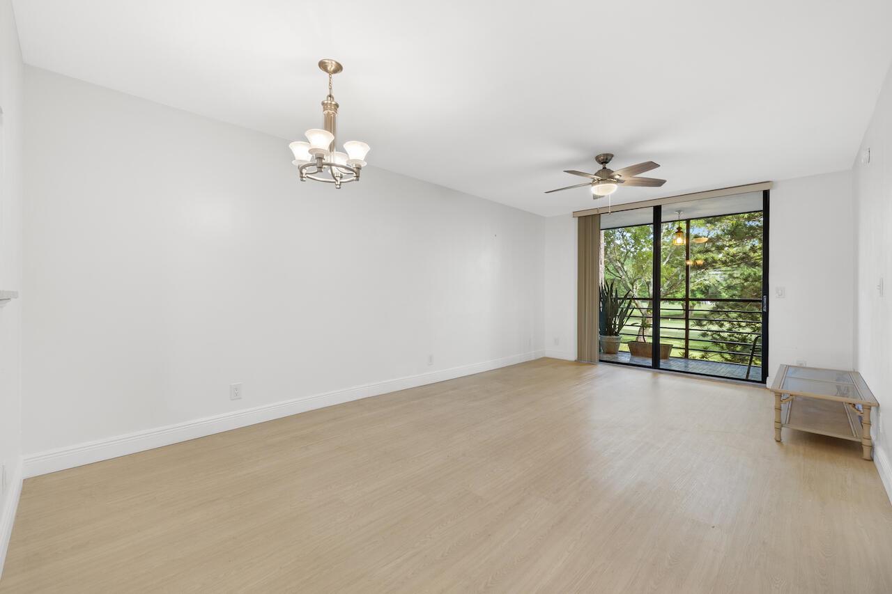 4700 Lucerne Lakes Boulevard W 204