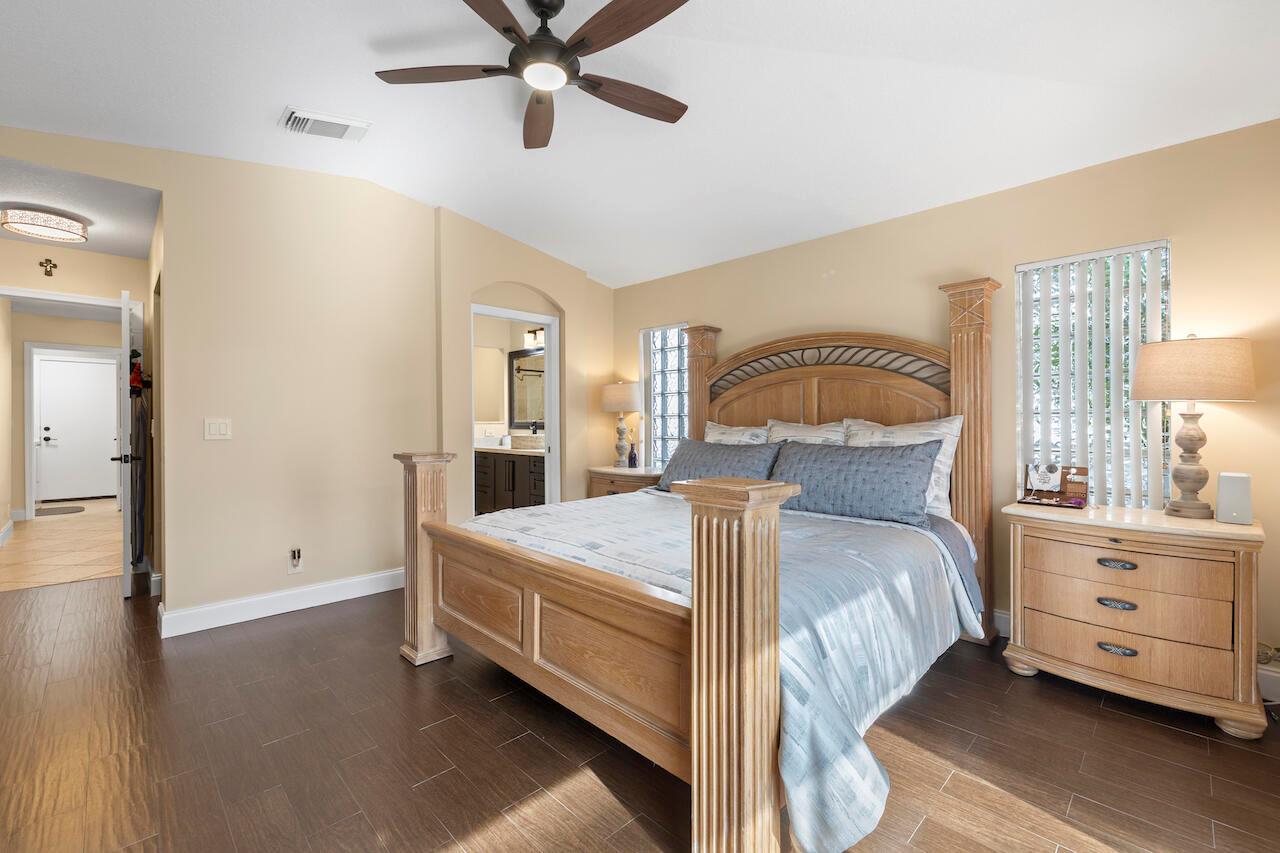 5569 NW 125th Terrace