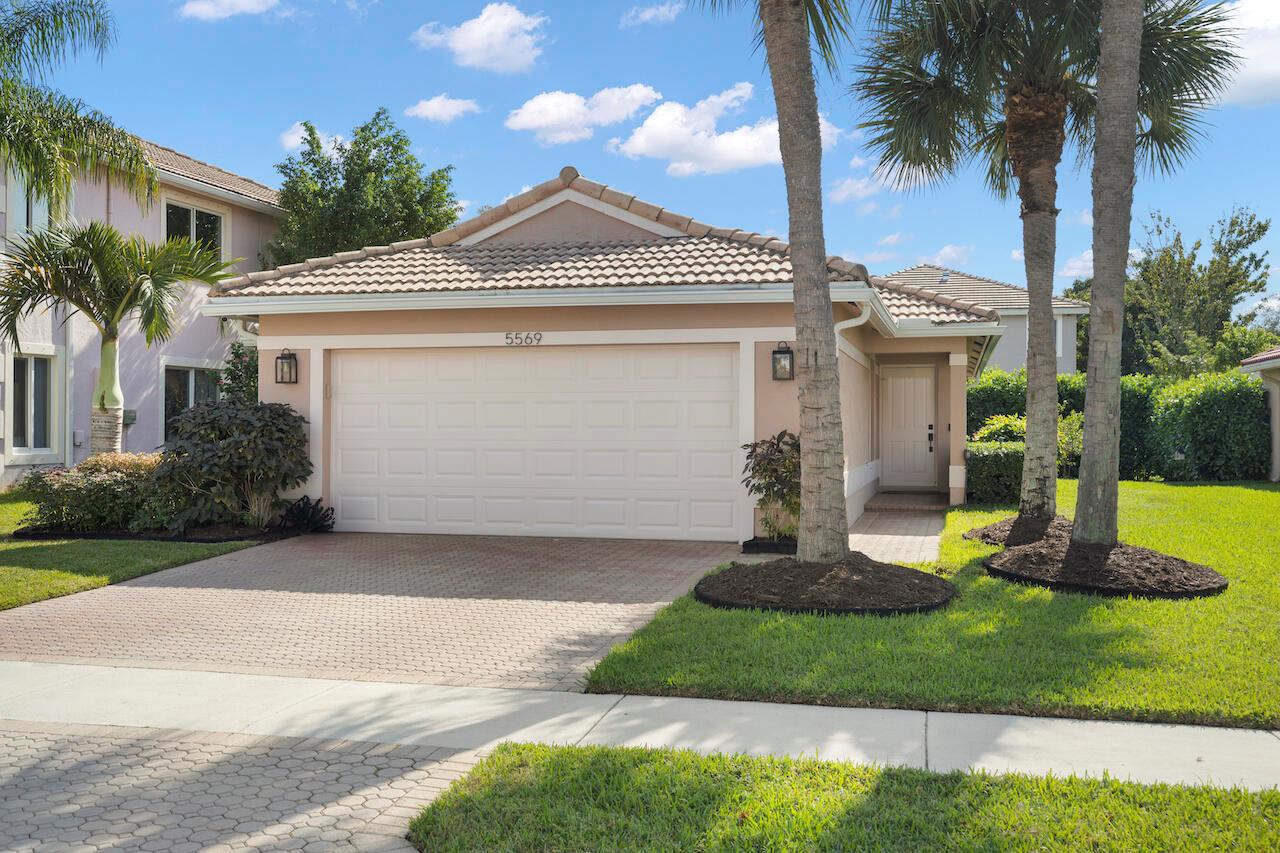 5569 NW 125th Terrace