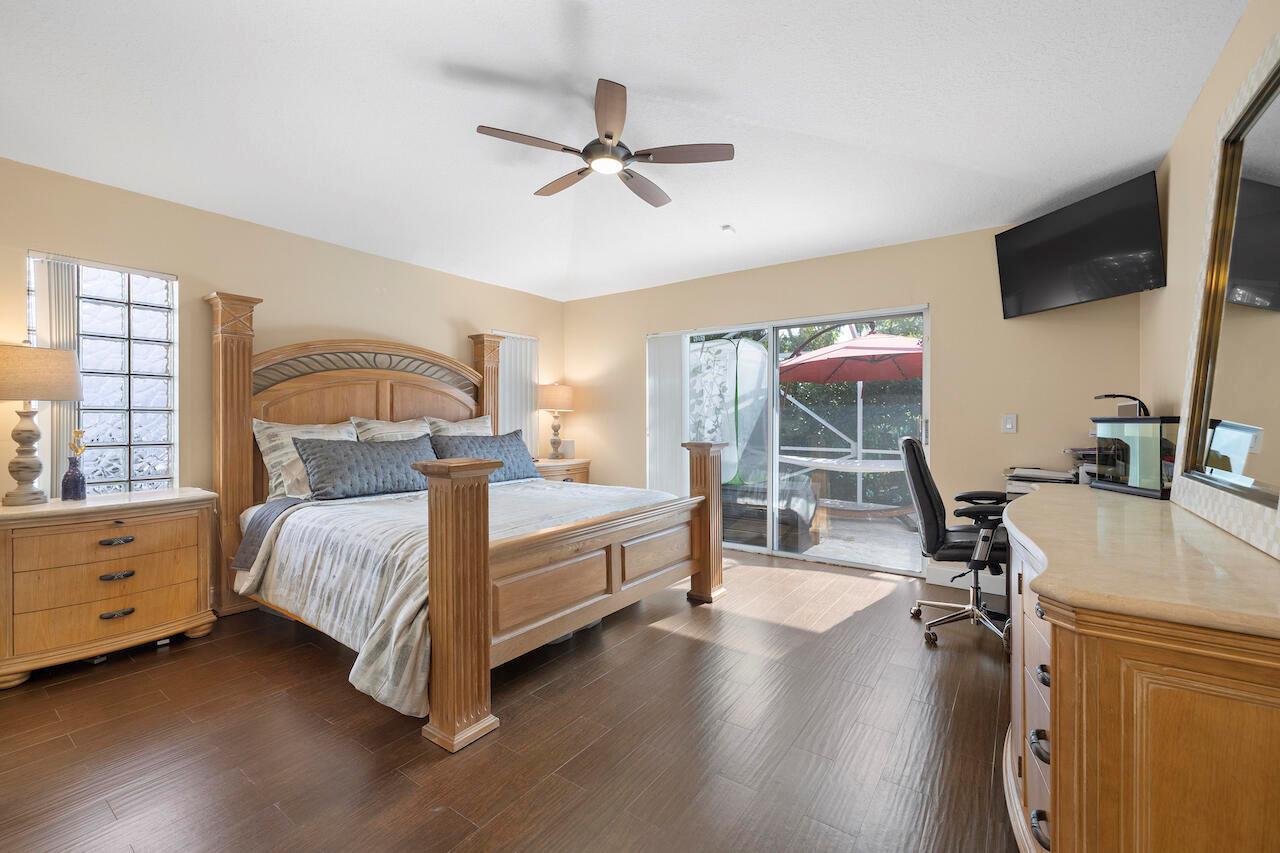 5569 NW 125th Terrace