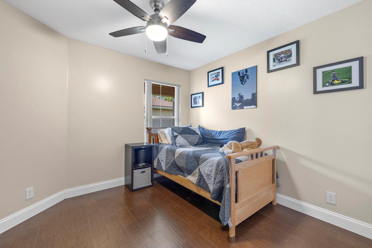 5569 NW 125th Terrace