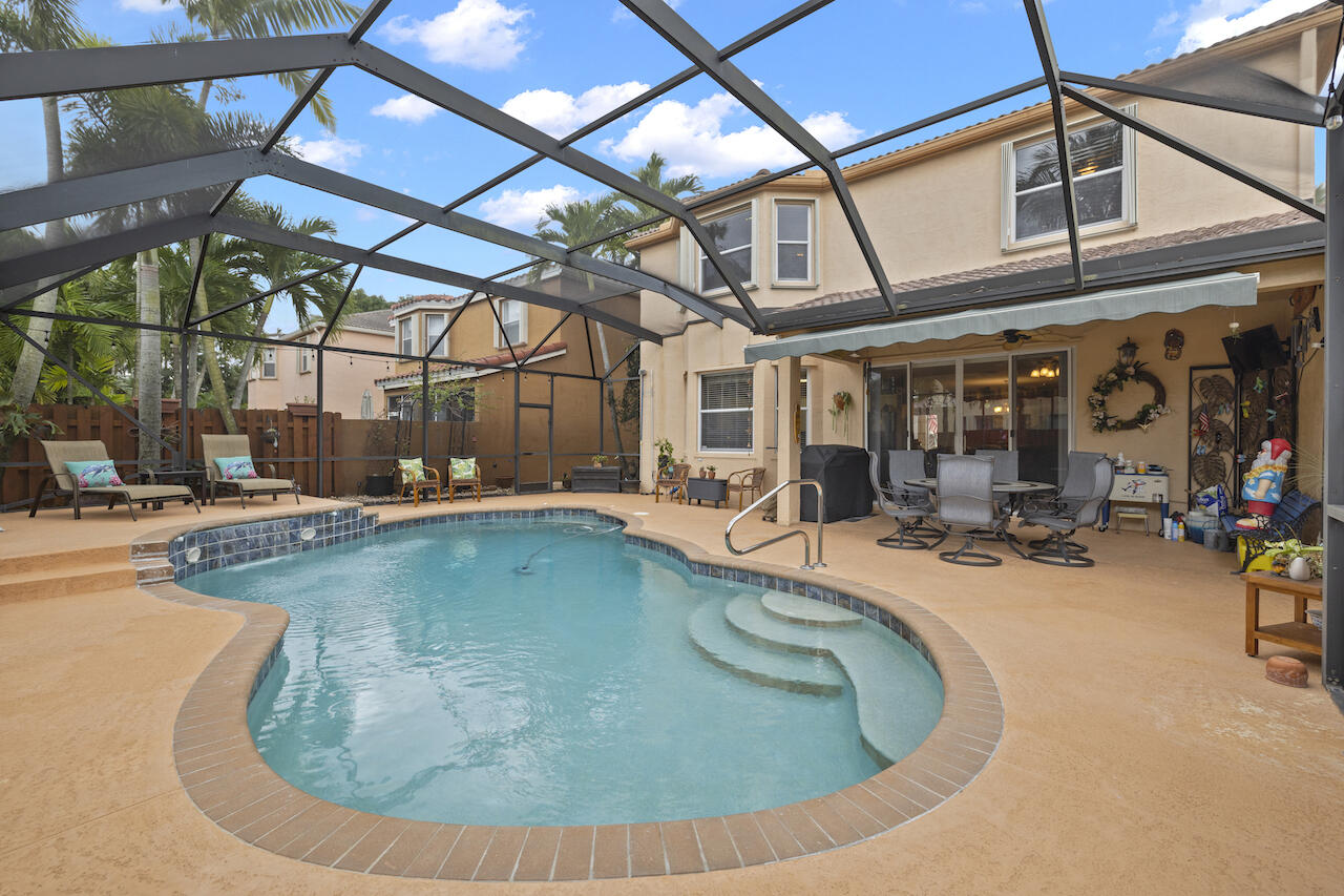 6089 Oak Bluff Way