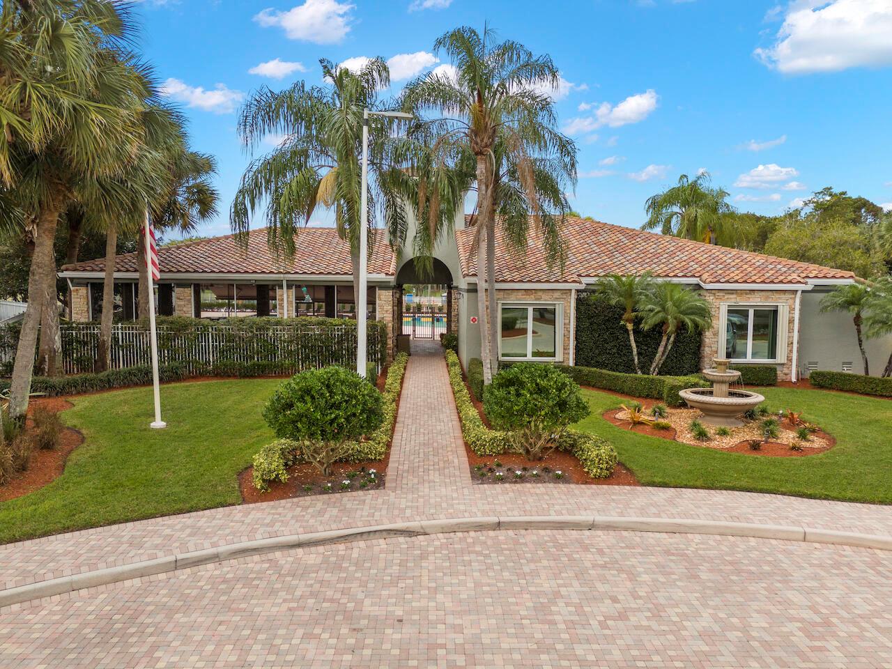 6089 Oak Bluff Way