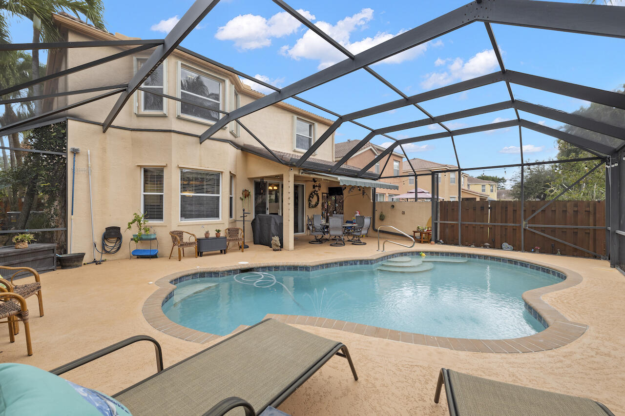 6089 Oak Bluff Way