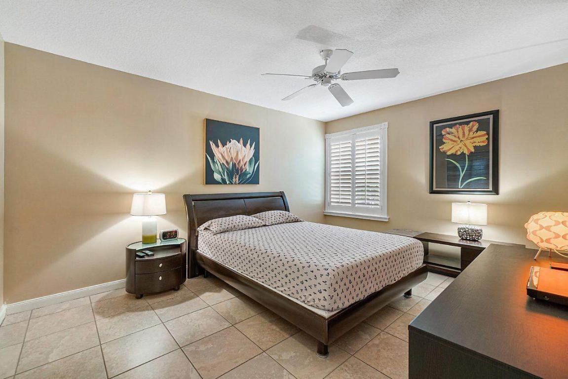 8210 Saint Johns Court