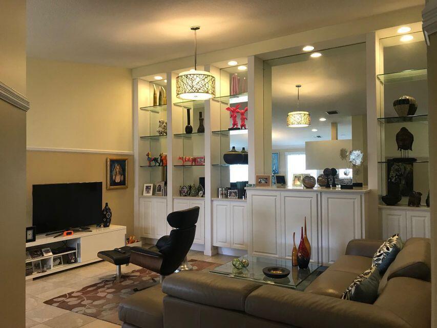 8210 Saint Johns Court