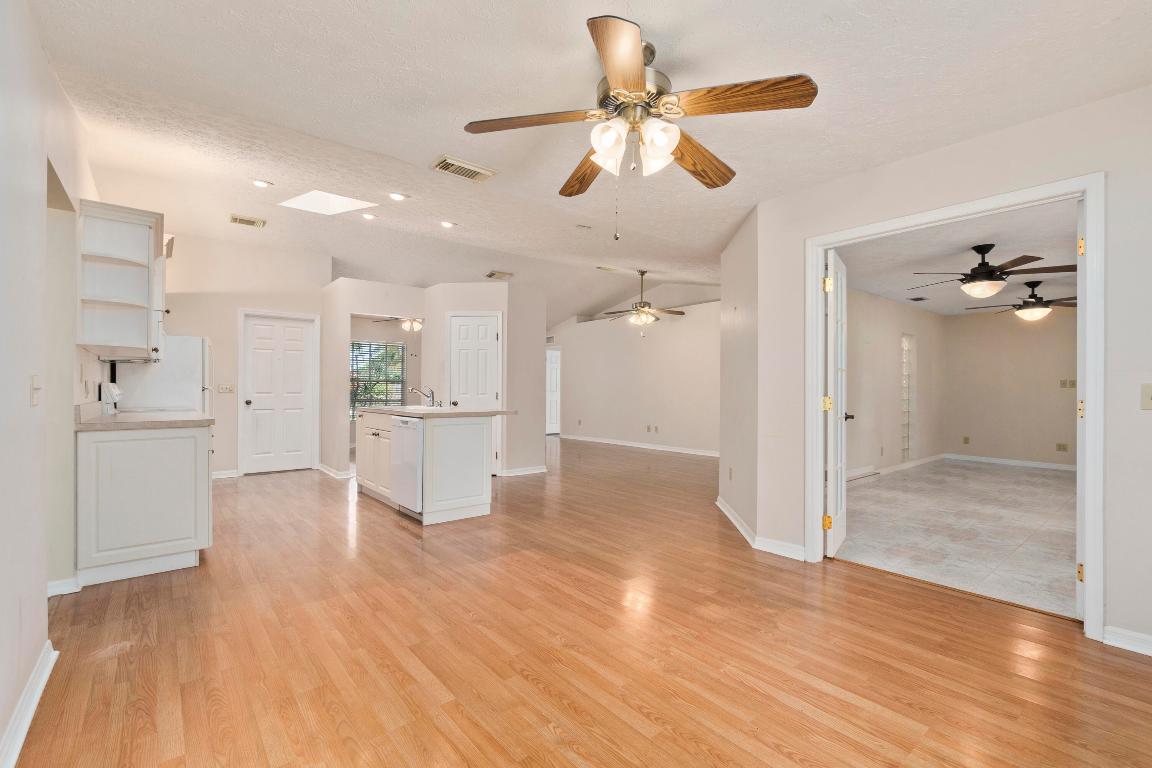 2401 SE Rock Springs Drive