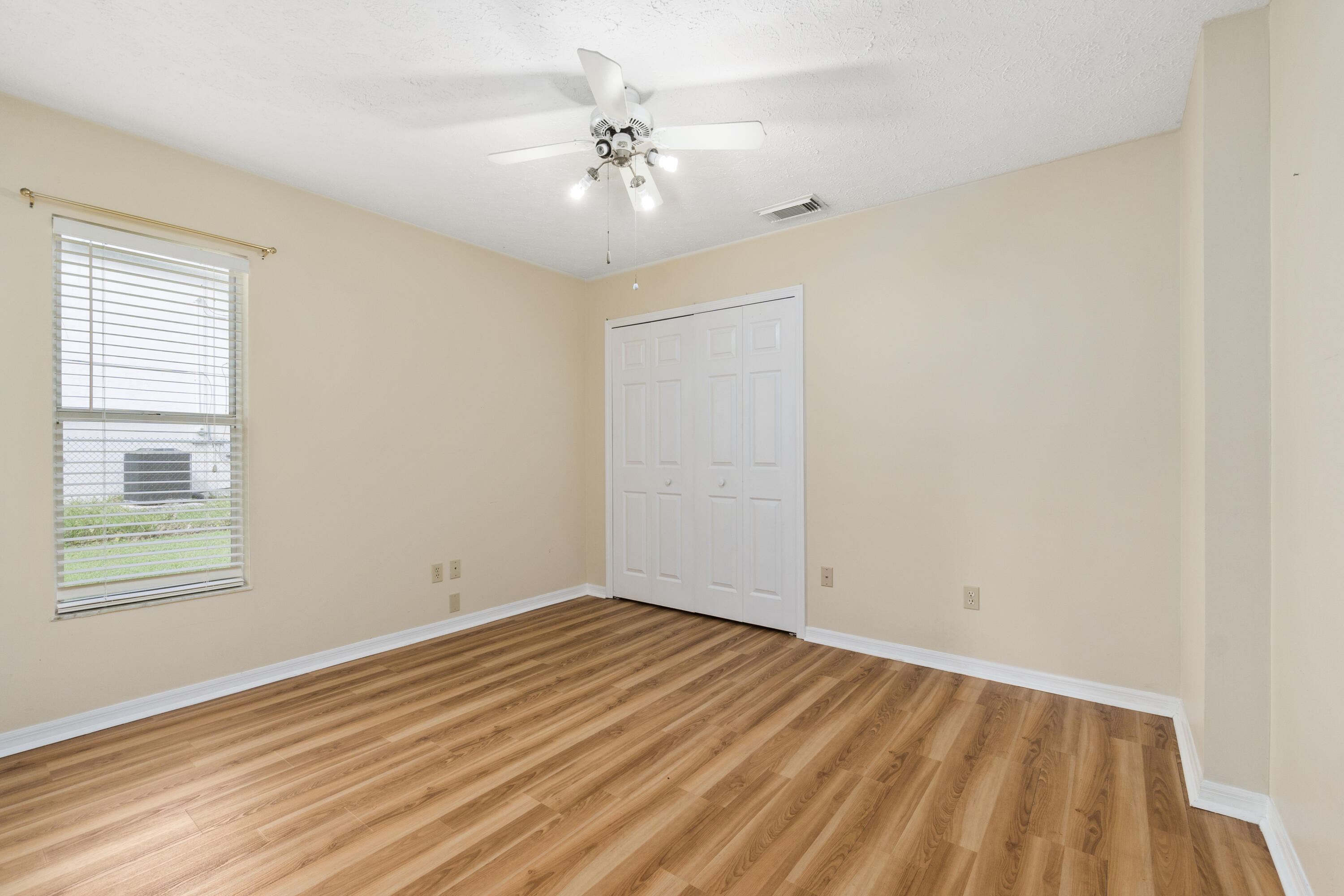 2401 SE Rock Springs Drive