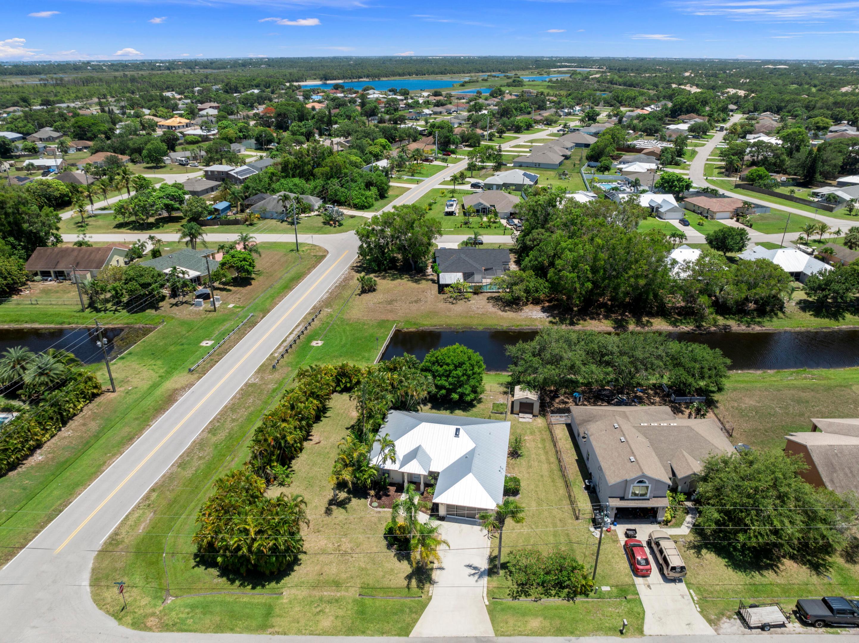 2401 SE Rock Springs Drive