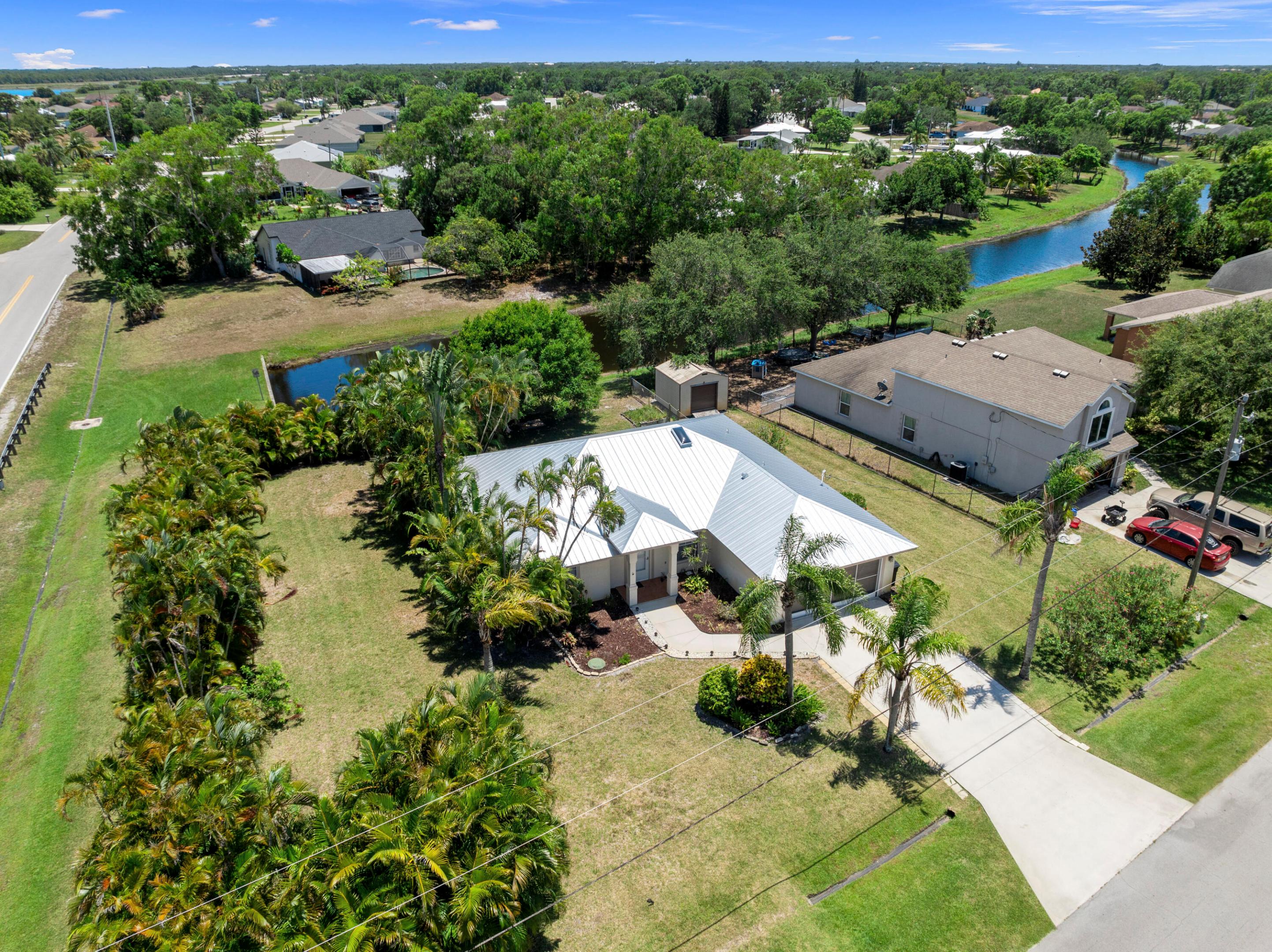 2401 SE Rock Springs Drive