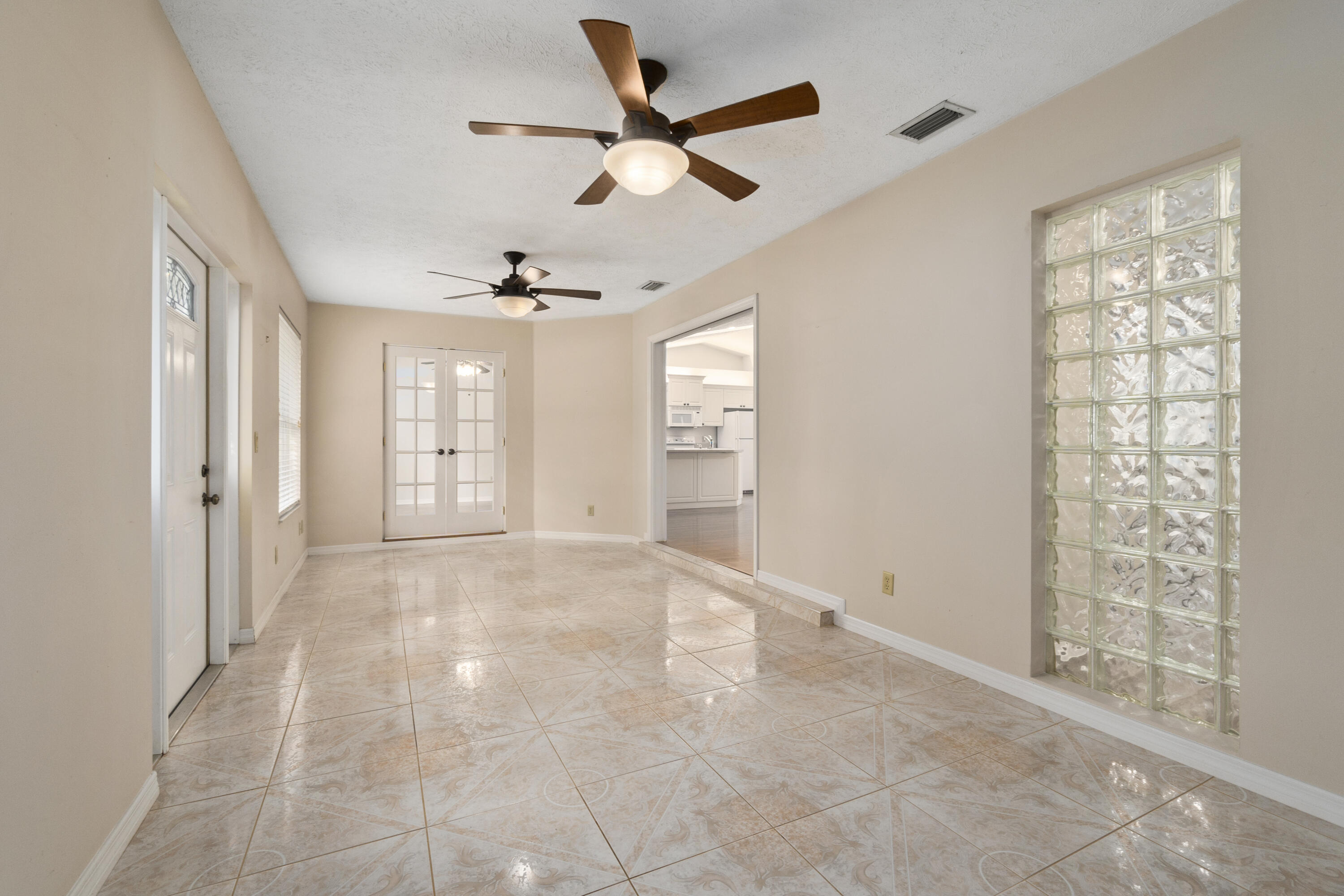 2401 SE Rock Springs Drive