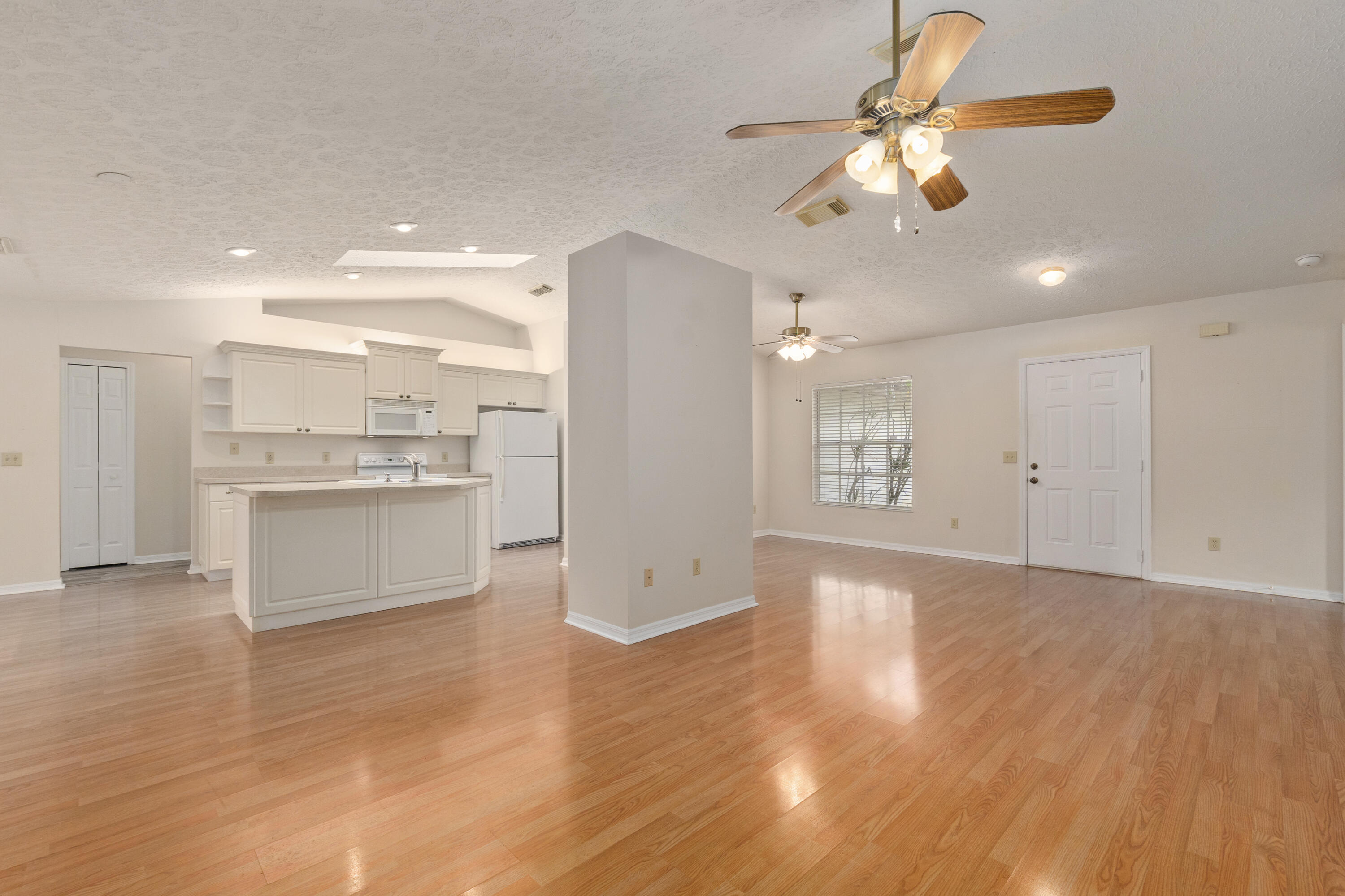 2401 SE Rock Springs Drive