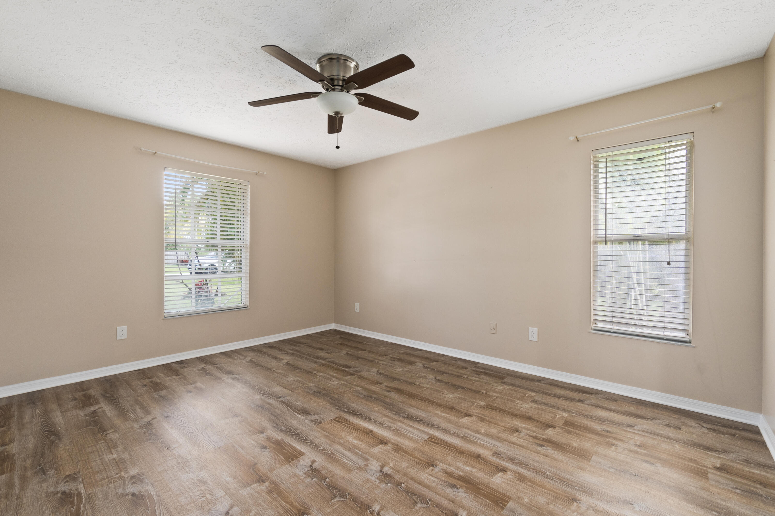 2401 SE Rock Springs Drive