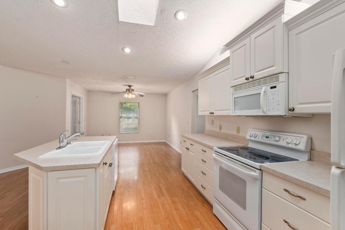 2401 SE Rock Springs Drive