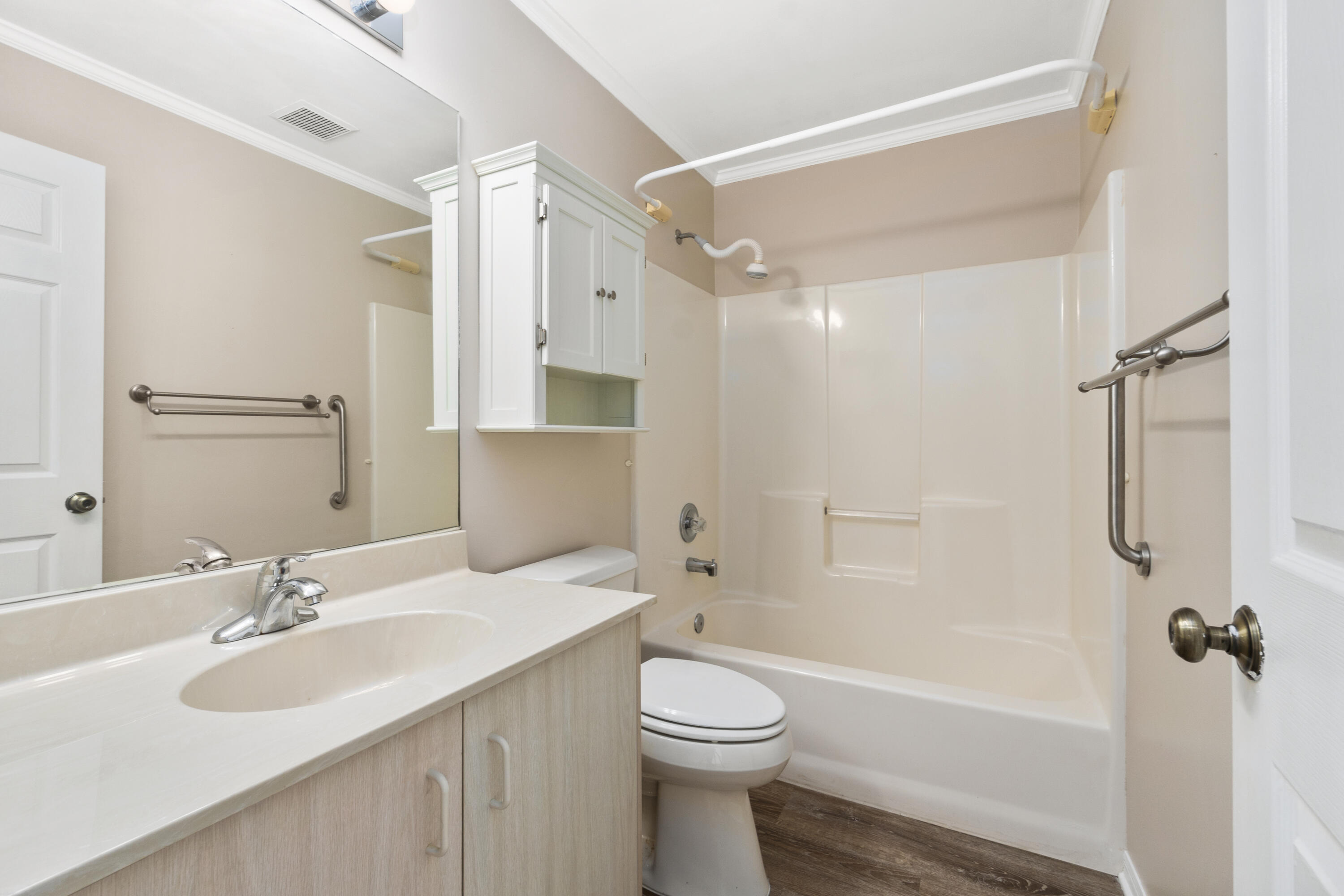 2401 SE Rock Springs Drive