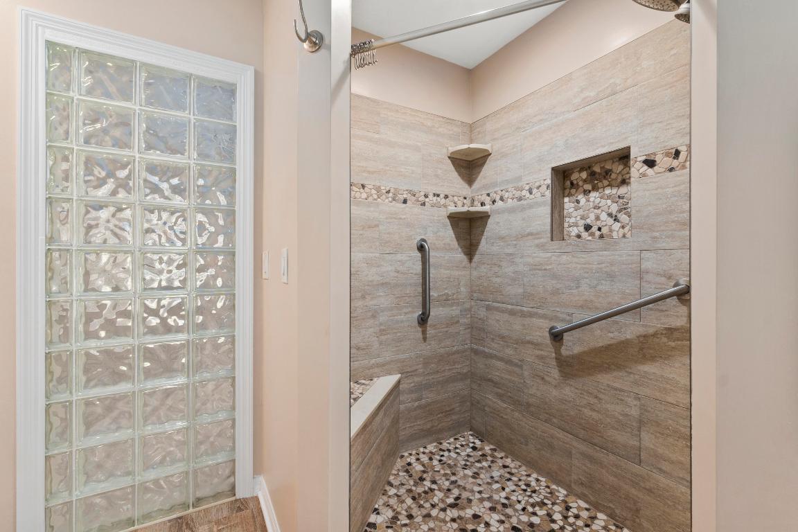 2401 SE Rock Springs Drive