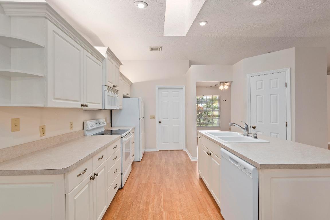 2401 SE Rock Springs Drive