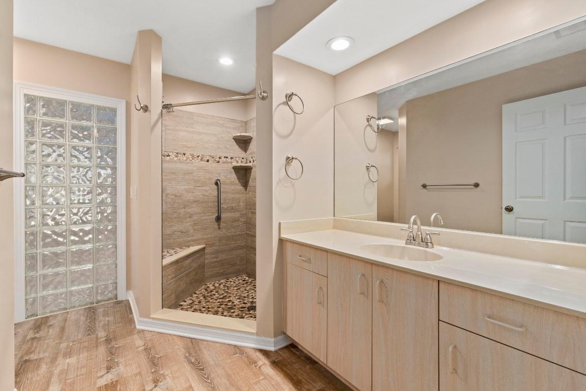 2401 SE Rock Springs Drive